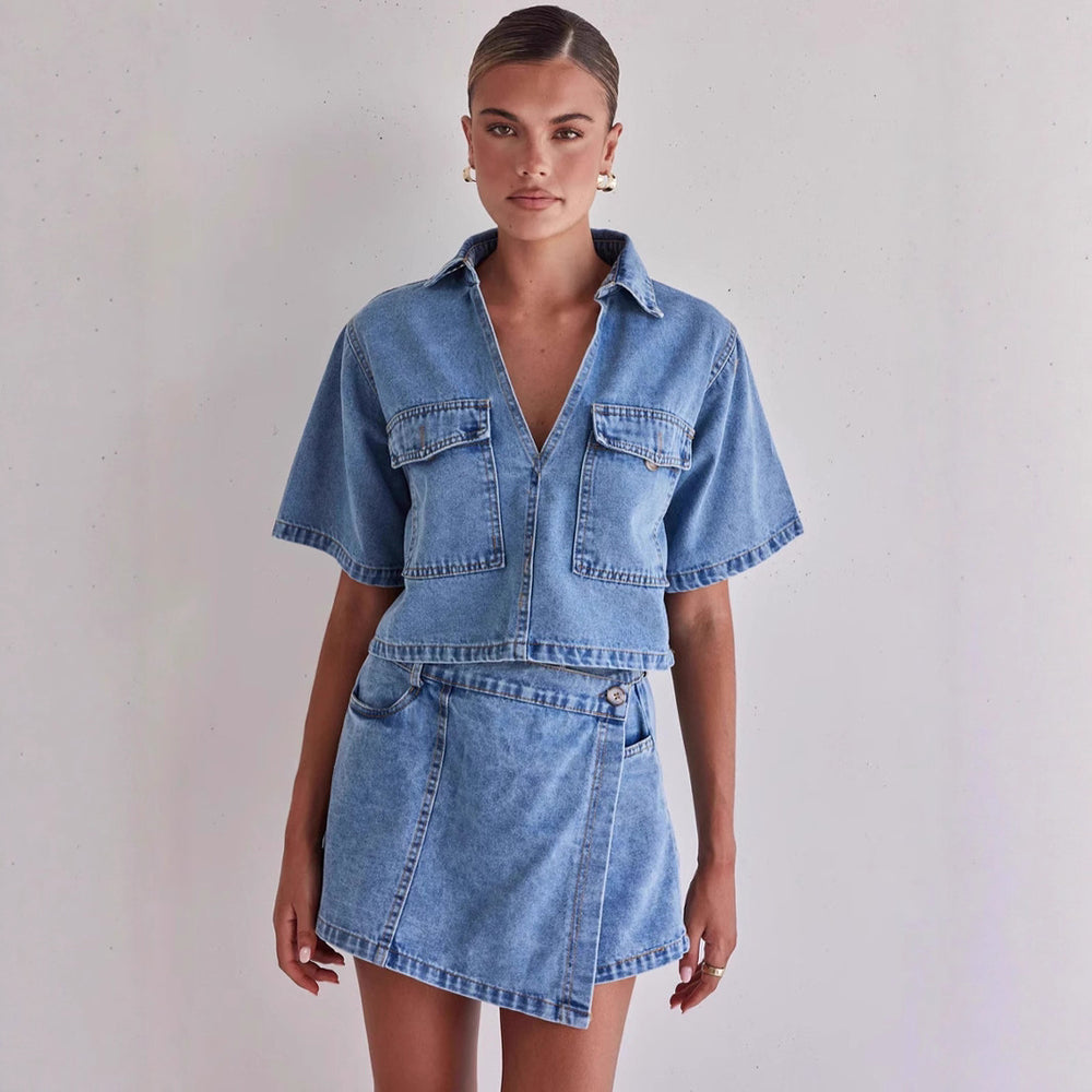 Damen Denim-Crop-Hemd mit aufgesetzten Taschen und passendem Rock EB
