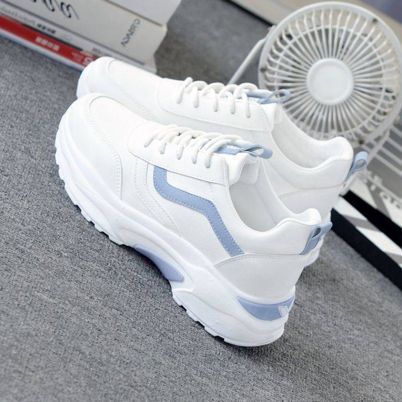 Damen Sportliche Sneaker mit gepolsterter Laufsohle und trendiger Silhouette EB