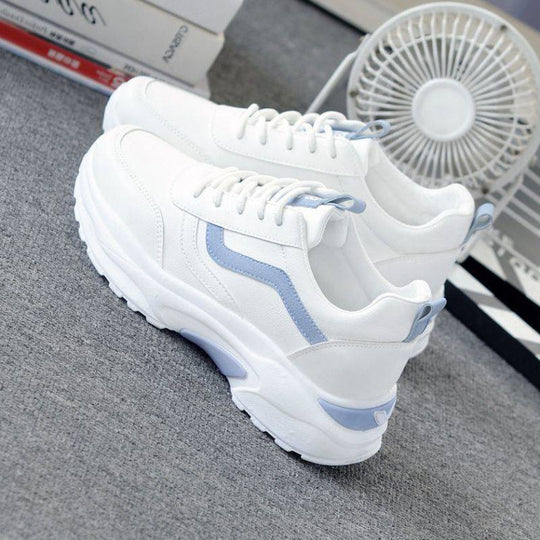 Damen Sportliche Sneaker mit gepolsterter Laufsohle und trendiger Silhouette EB