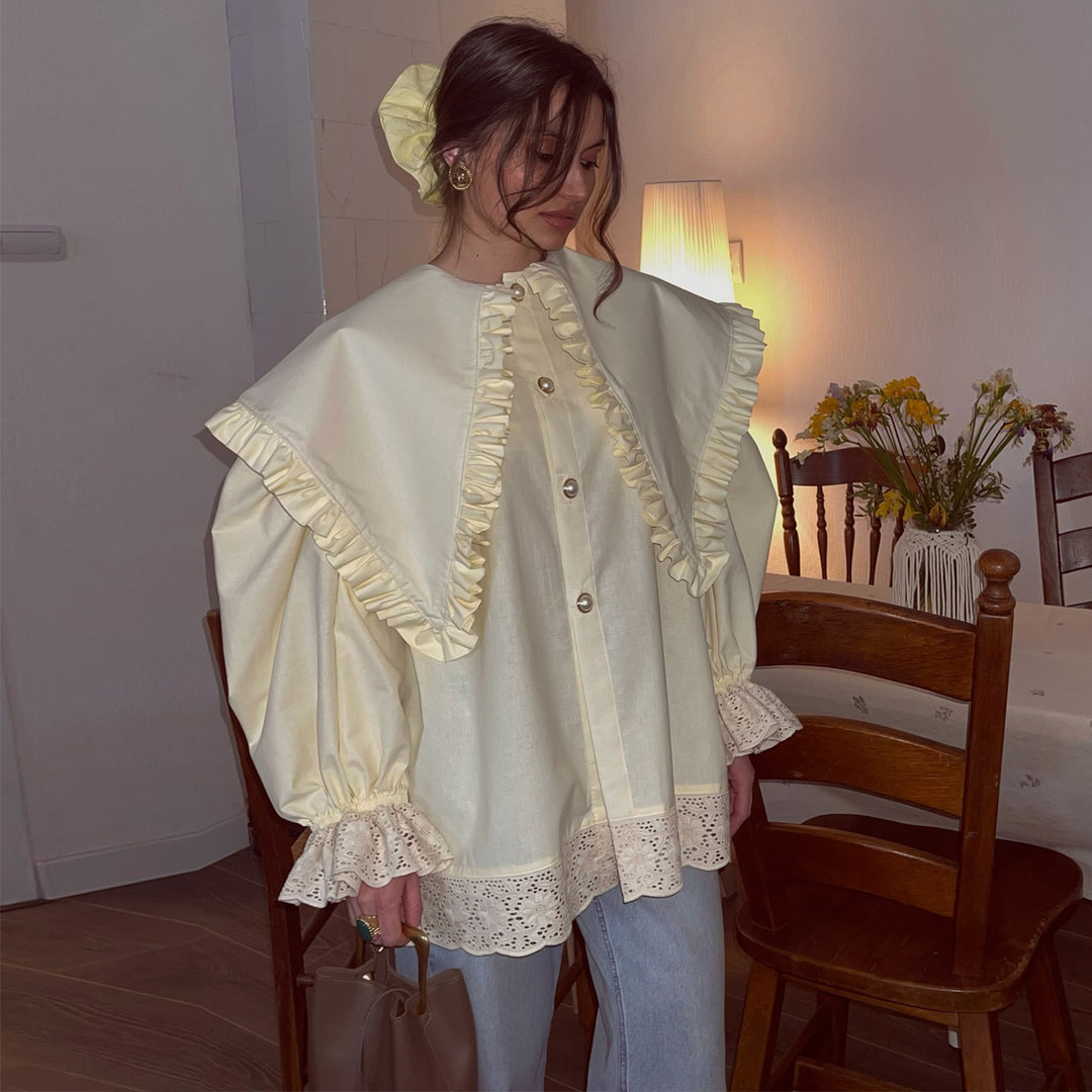 Damen Oversize Bluse mit Rüschendetails und Spitzenbesatz EB
