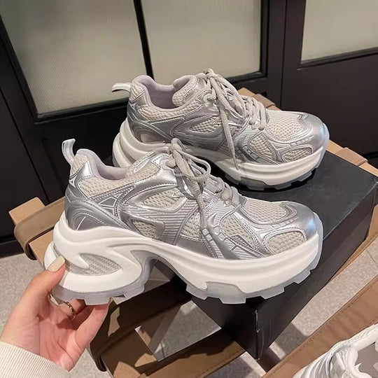 Damen Sportliche Sneakers mit atmungsaktivem Mesh-Obermaterial und dämpfender Sohle EB