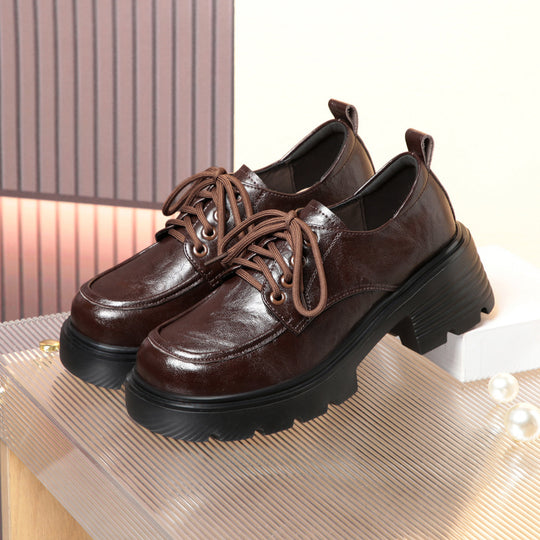 Damen Modische Schnürschuhe mit robustem Profil und elegantem Glanz EB