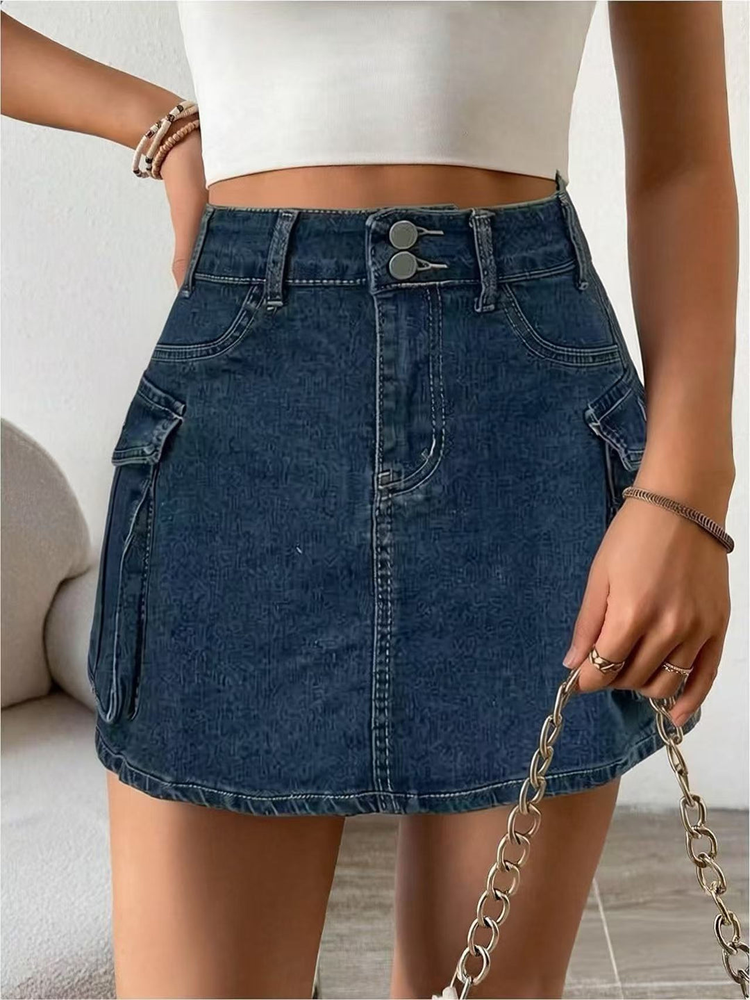Damen Denim-Minirock mit aufgesetzten Taschen und modernen Details EB