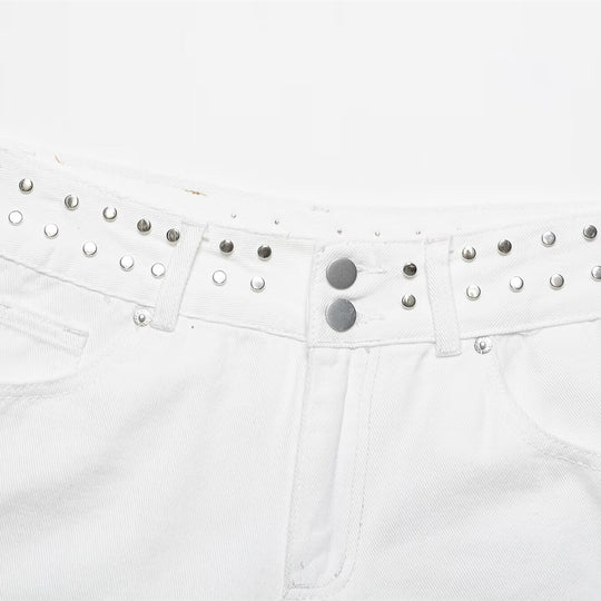 Damen modische Denim-Shorts mit dekorativem Nietenbund EB