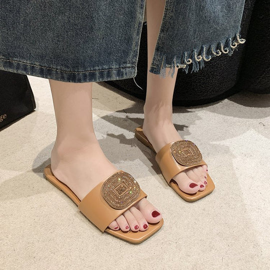 Damen offene Pantoletten mit glamourösem Schmuckdetail EB