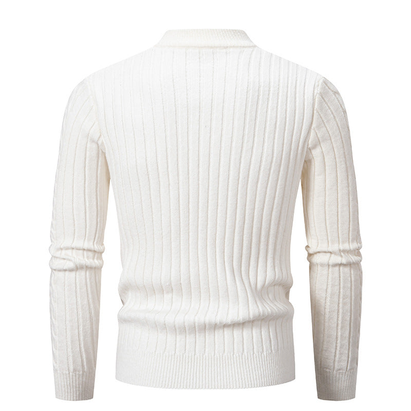 Herren Grobstrickpullover mit steigendem Kragen und Zopfmuster EB