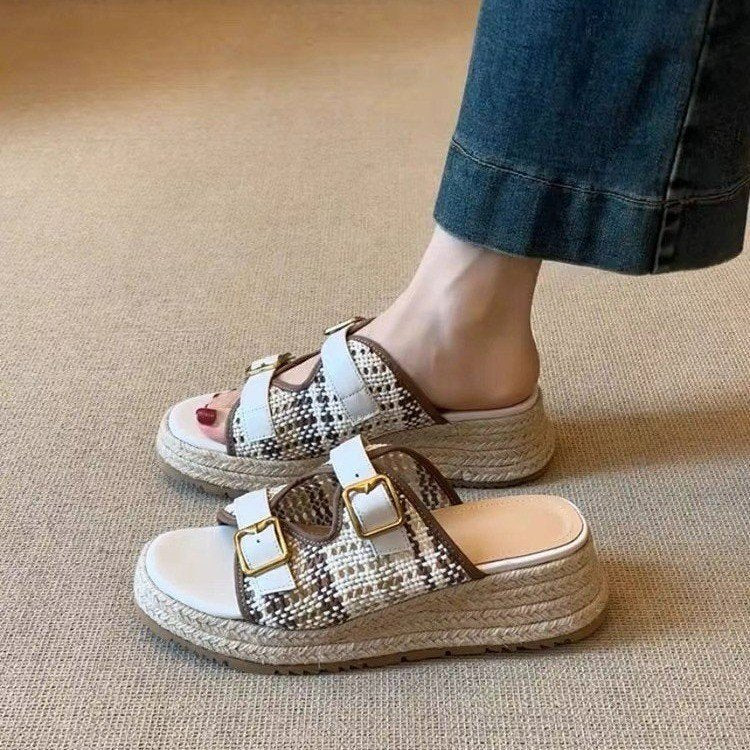 Damen Fashion Plateau-Pantoletten mit dekorativen Schnallen und ergonomischer Sohle EB