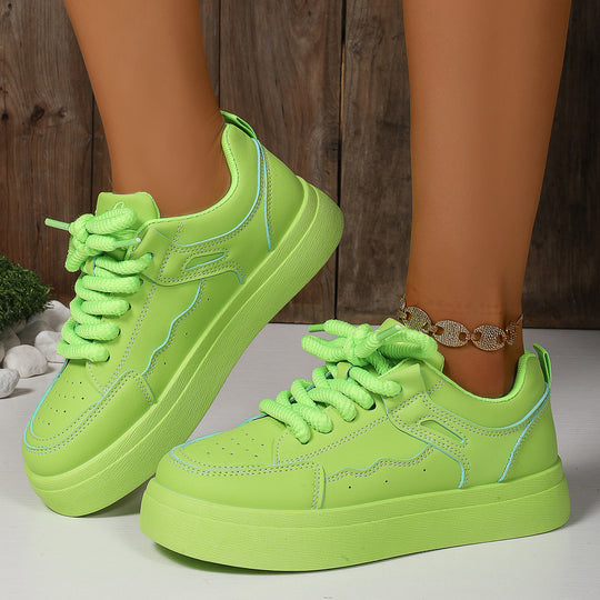 Damen Sneaker mit modischem Plateau und hochwertigen Schnürsenkeln EB