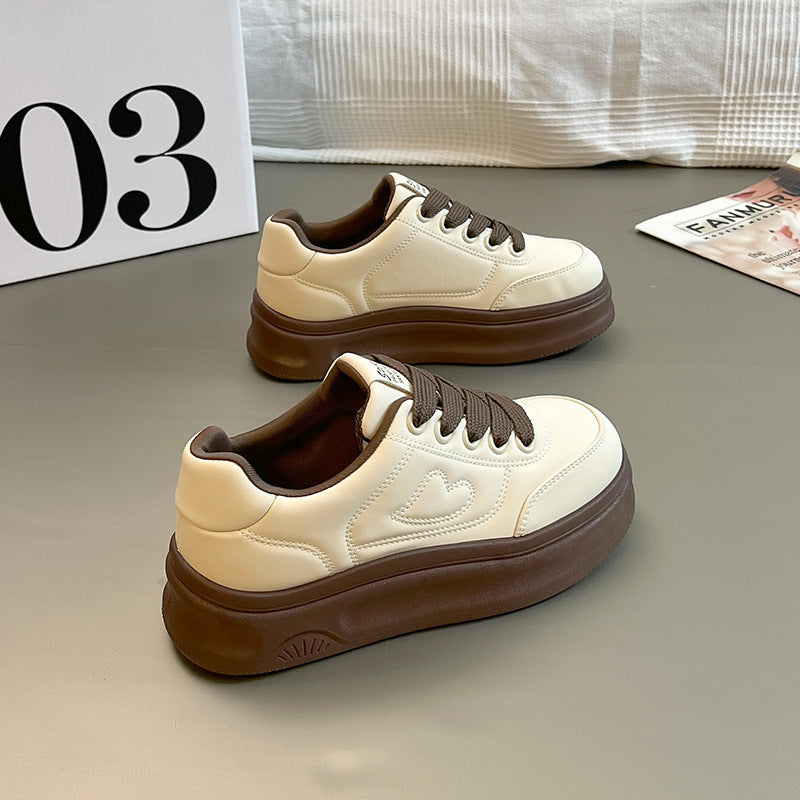 Damen Chunky Sneaker mit dicker Sohle und modischem Design EB