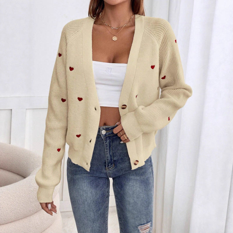 Damen Strickjacke mit Herzmotiven und Knopfverschluss EB
