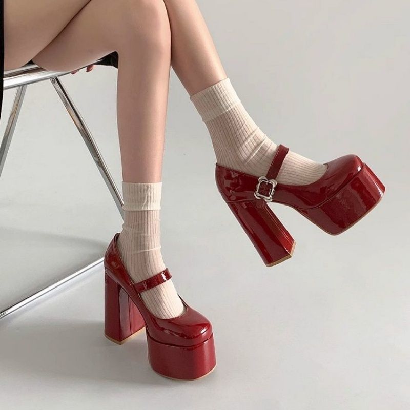 Damen Plateau-Pumps mit Rundschnürung und eleganter Schnalle EB