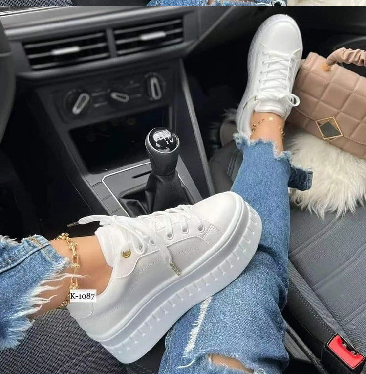 Damen modische Plateau-Sneaker mit glänzender Oberfläche und atmungsaktivem Innenfutter EB