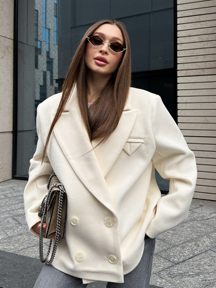 Damen Oversized Blazerjacke mit doppelter Knopfleiste und eleganten Details EB