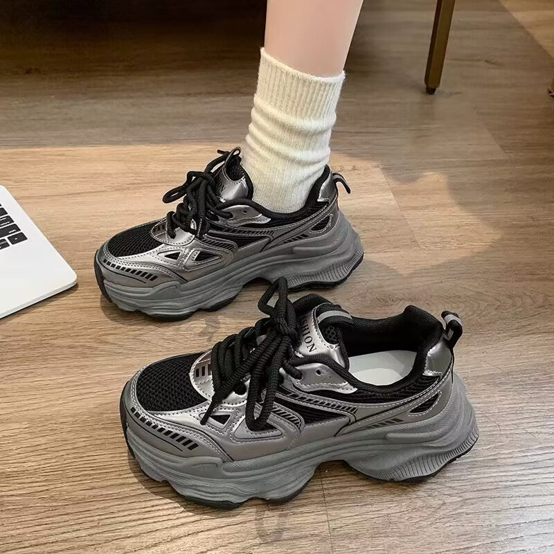 Damen Sportliche Sneakers mit atmungsaktivem Mesh-Obermaterial und dämpfender Sohle EB