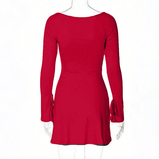 Damen figurbetontes Minikleid mit quadratischem Ausschnitt langen Ärmeln Bindbändern an den Ärmelabschlüssen und seitlichem Schlitz Eichborn Berlin