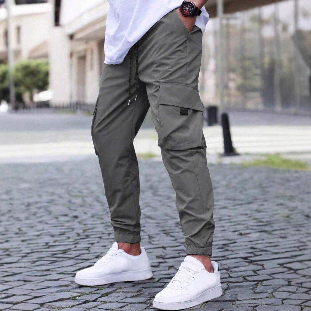 Herren nan technische Travel-Joggerhose mit integriertem Sicherheitsfach elastischem Tunnelzugbund und wasserabweisender Beschichtung EB