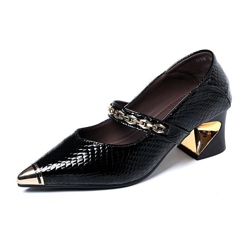 Damen Elegante Pumps mit modischem Kettenriemen und glänzendem Blockabsatz EB