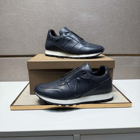 Damen Modische Slip-On Sneakers mit elastischem Einstieg und rutschfester Sohle EB