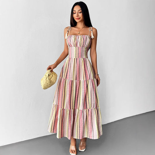 Damen Maxikleid mit maritimem Streifenmuster und raffinierten Trägerdetails EB