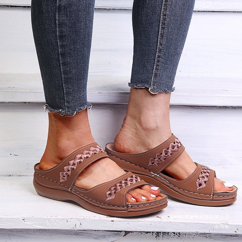 Damen Riemchen-Sandalen mit ergonomischer Fußbett und modischer Schnittführung EB