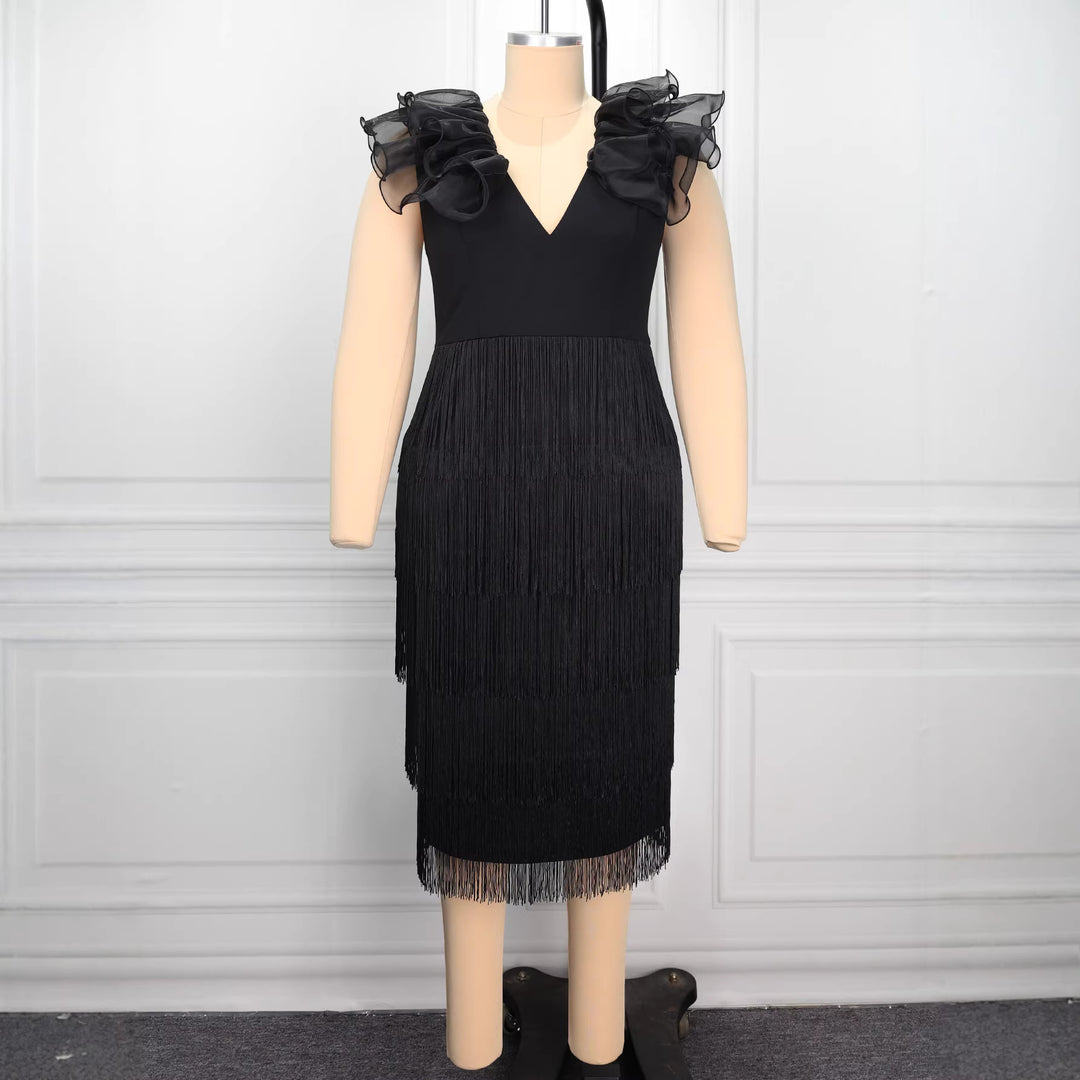 Damen Abendkleid mit voluminösen Rüschendetails und schickem Fransen EB