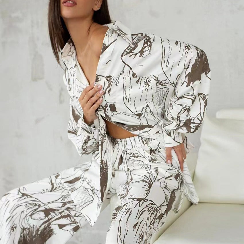 Damen Elegante und lässige Blusen-Hosen-Kombination EB