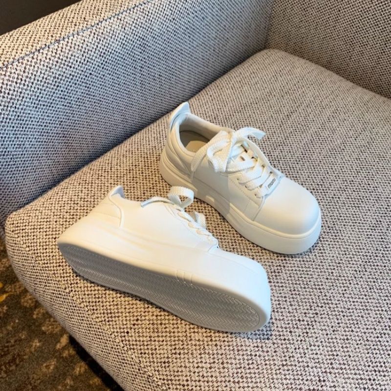 Damen Chunky Sneakers mit bequemer Plattform und stylischem Design EB