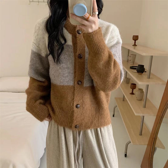 Damen Gemusterte Strickjacke mit Knopfleiste und überschnittenen Schultern EB