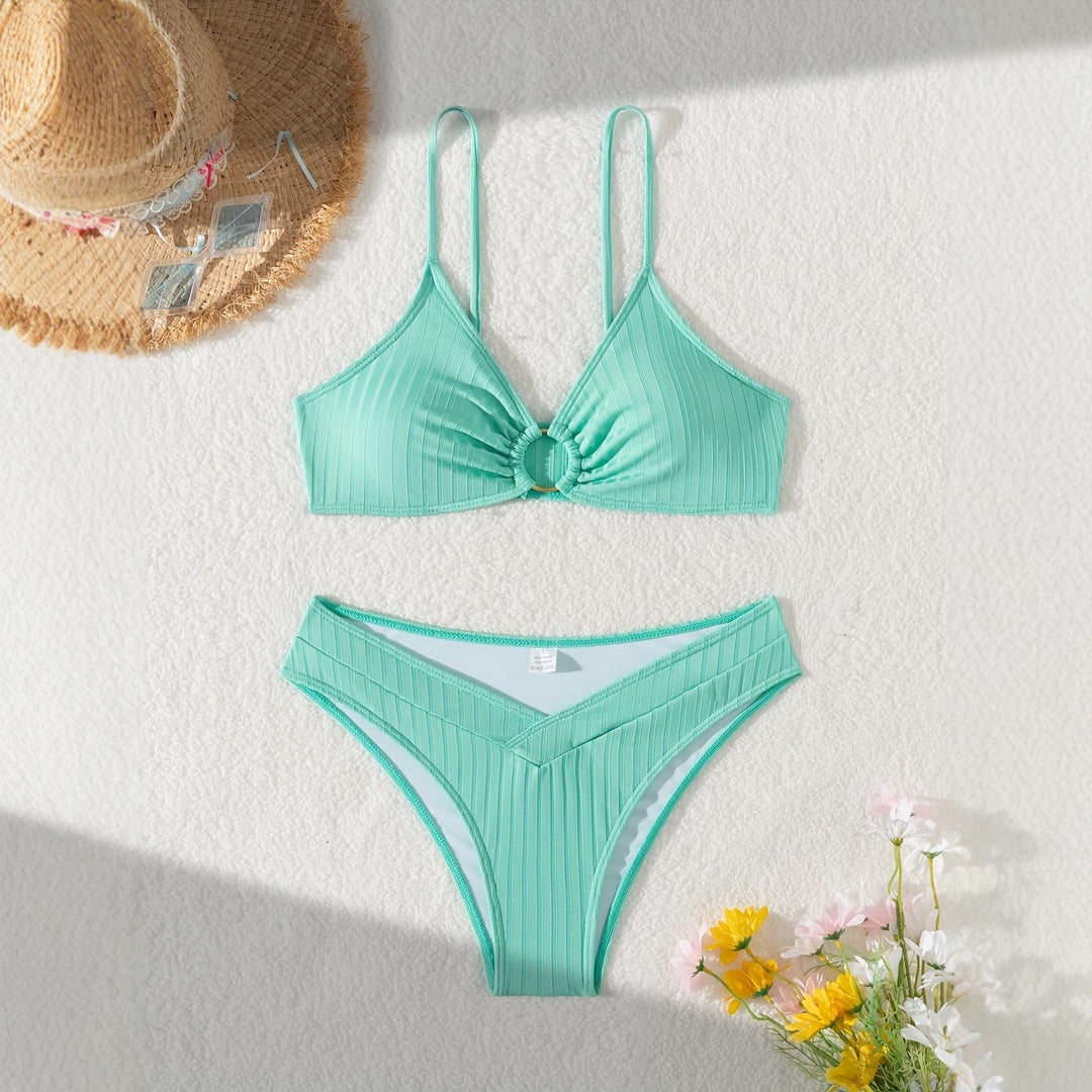 Damen Raffiniertes Bikinitop mit V-Ausschnitt und dekorativem Ring EB