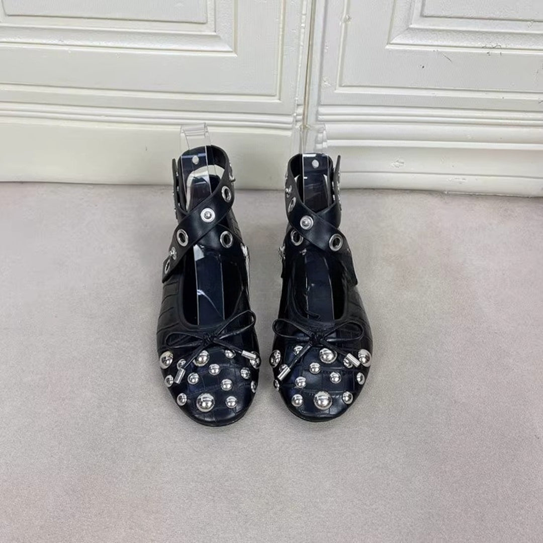 Damen Designer-Ballerinas mit innovativem Riemen- und Applikationsdesign EB