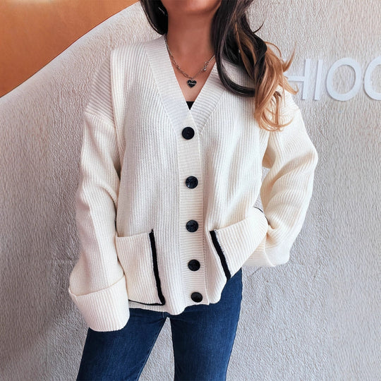 Damen Strickjacke mit eleganten Taschen und strukturiertem Design EB