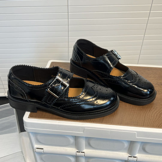 Damen Elegante Ballerinas mit modischem Schnallenverschluss und feiner Perforation EB