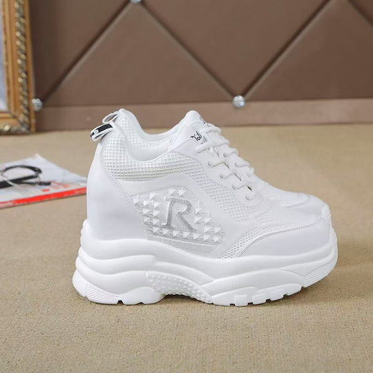 Damen modische Sneaker mit luftigen Netzdetails und rutschfester Sohle EB