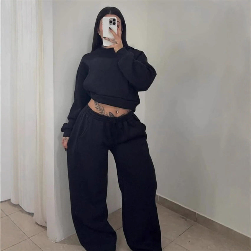 Damen Cropped-Sweatshirt mit hohem Rundhalsausschnitt und elastischer Tunnelzug Wide-Leg Jogginghose Set Eichborn Berlin