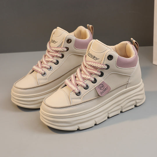 Damen Plateausneaker mit modischen Schnürsenkeln und stabiler Sohle EB