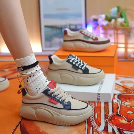 Damen Sportliche Sneakers mit dicker Sohle und komfortablem Obermaterial EB
