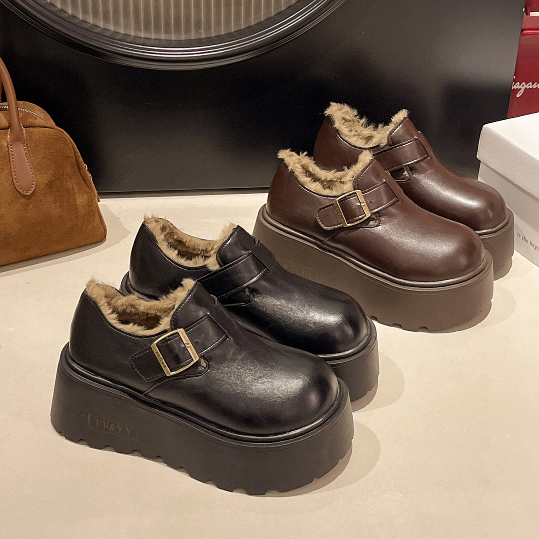Damen Plattform Clogs mit luxuriösem Kunstfell-Innenfutter und stylischem Riemen EB