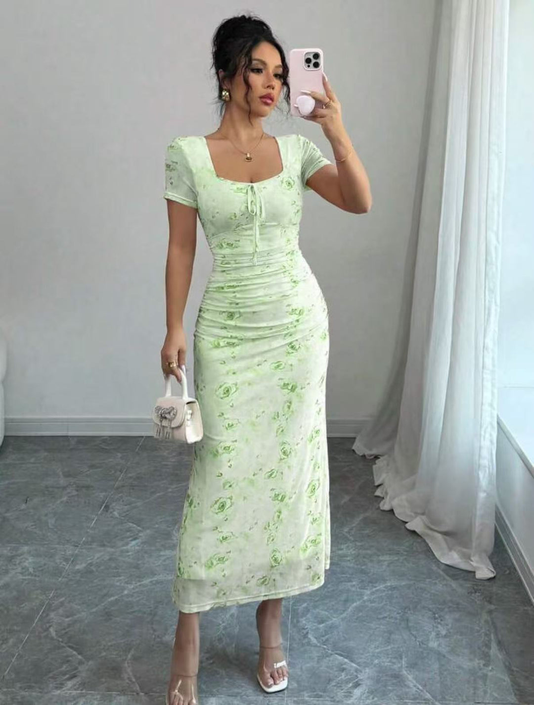 Damen Midi-Kleid mit raffinierten Falten und floralem Muster EB