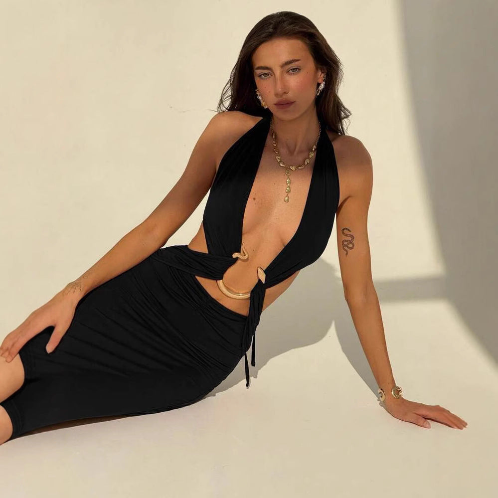 Damen Maxi-Kleid mit verführerischem Halterneck und eleganten Cut-Out-Details EB