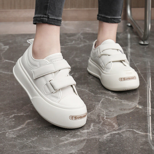 Damen Sneakers mit praktischem Klettverschluss und modernem Design EB