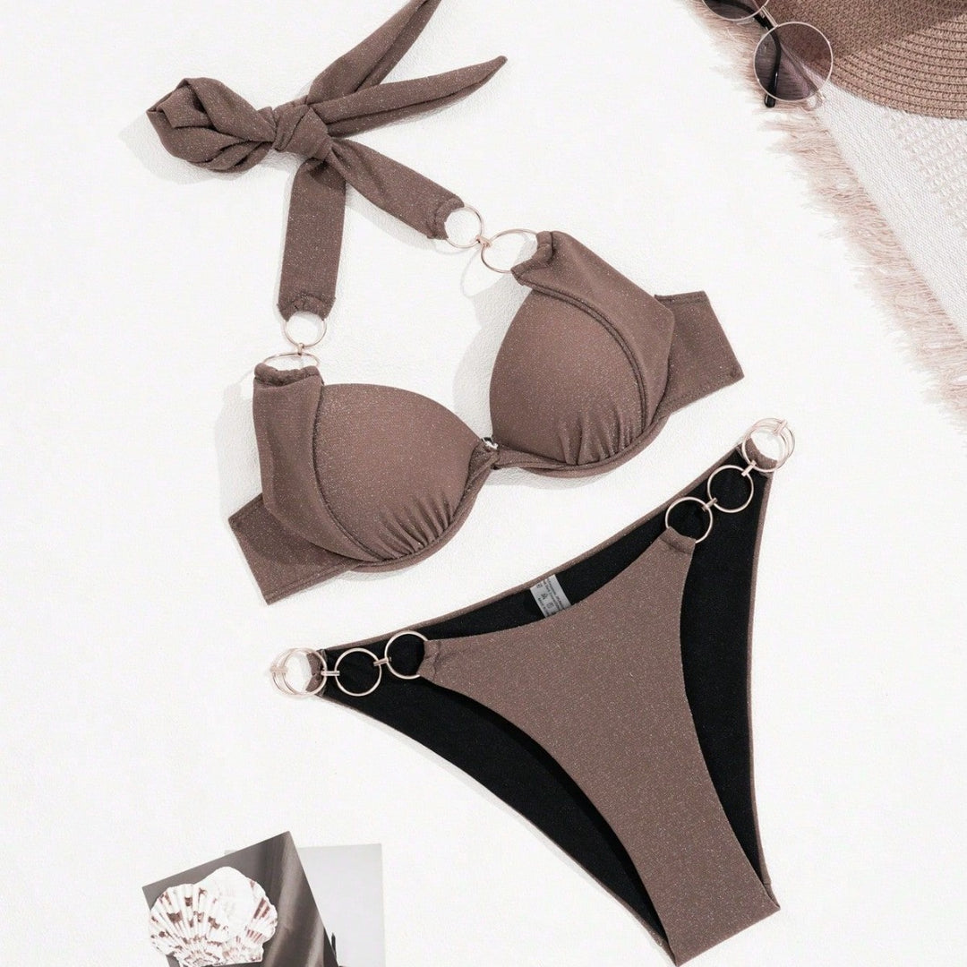 Damen Triangel-Bikini mit goldenen Ringakzenten EB