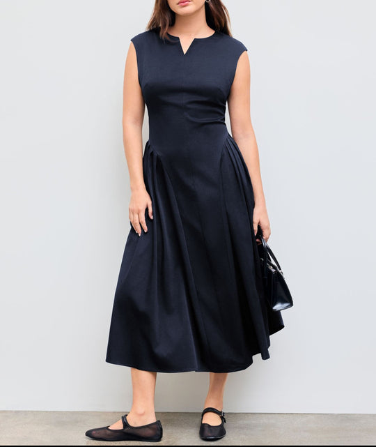 Damen elegantes Maxikleid mit voluminösen Falten und ärmellosem Design EB