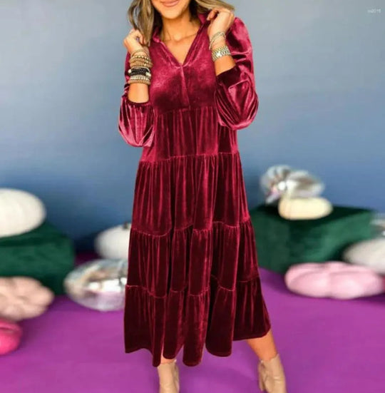 Damen elegantes Maxikleid aus samtigem Material mit großzügigen Rüschendetails EB