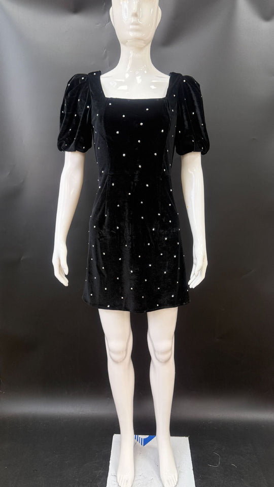 Damen Samtkleid mit Puffärmel und glitzernden Details EB