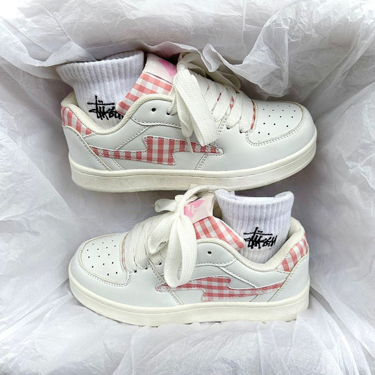 Damen Sneakers mit karierter Applikation und bequemer Dämpfung EB