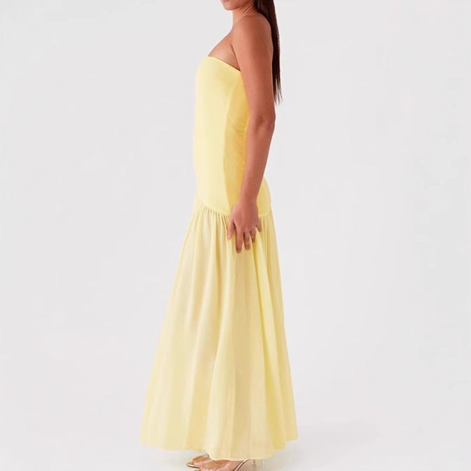 Damen Elegantes trägerloses Maxikleid mit hohem Schlitz und fließendem Stoff EB
