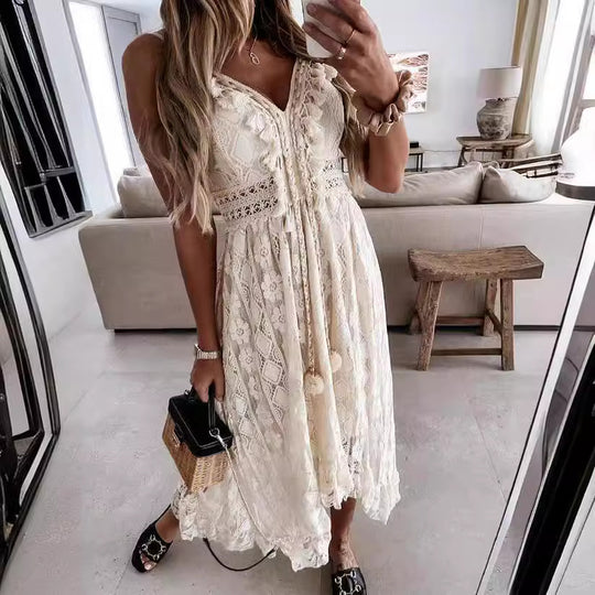 Damen Boho-Maxikleid mit Spitzenakzenten und dekorativen Quasten EB
