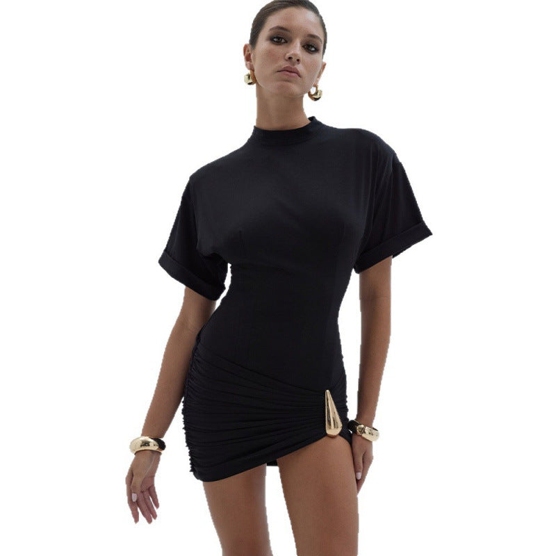 Damen figurbetontes Minikleid mit elegantem Wickeldesign und goldenen Akzenten EB
