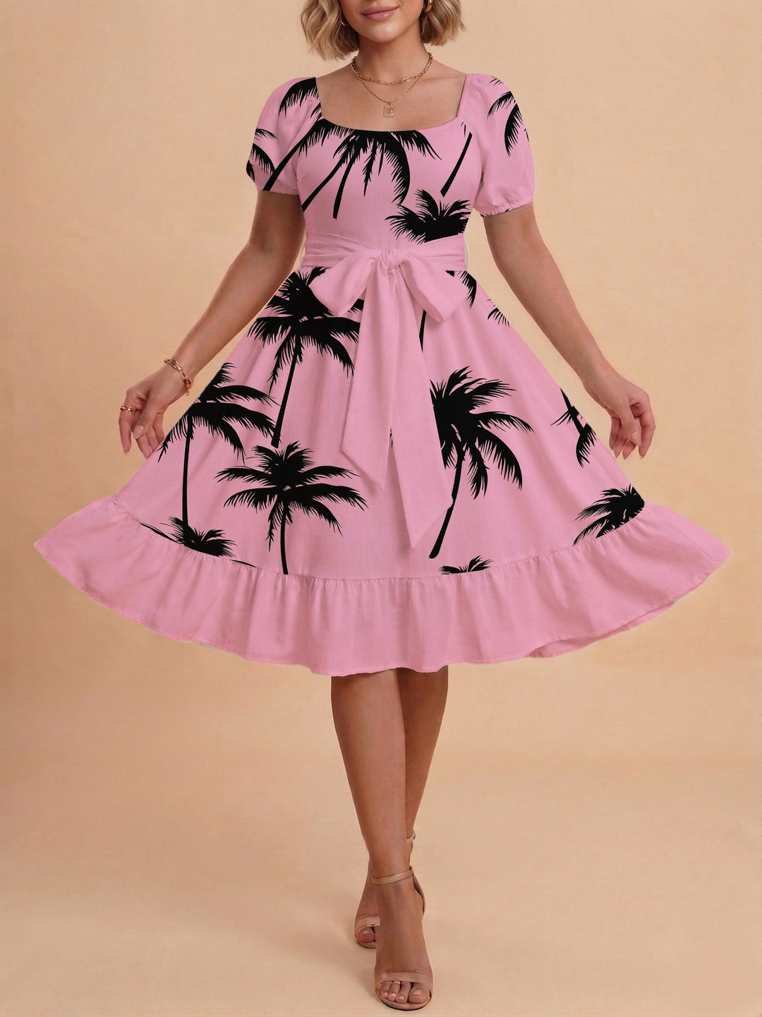 Damen Kleid mit tailliertem Schnitt und verspieltem Blumenmuster EB