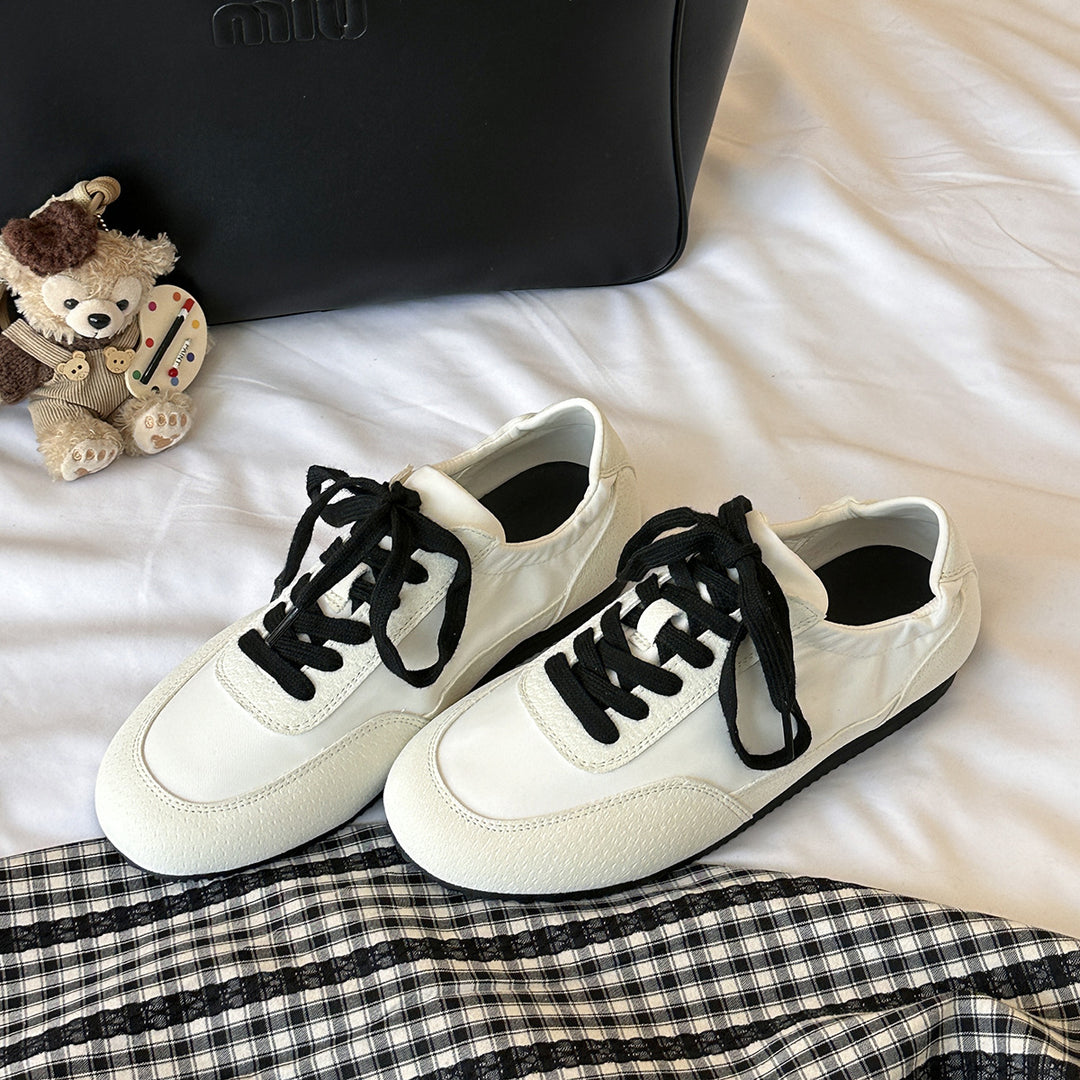 Damen Modische Sneakers im dynamischen Farbdesign mit atmungsaktiven Materialien EB